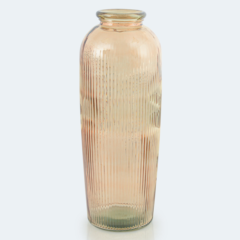 Vase strié 'Daroca' rose en verre recycle L'Incroyable